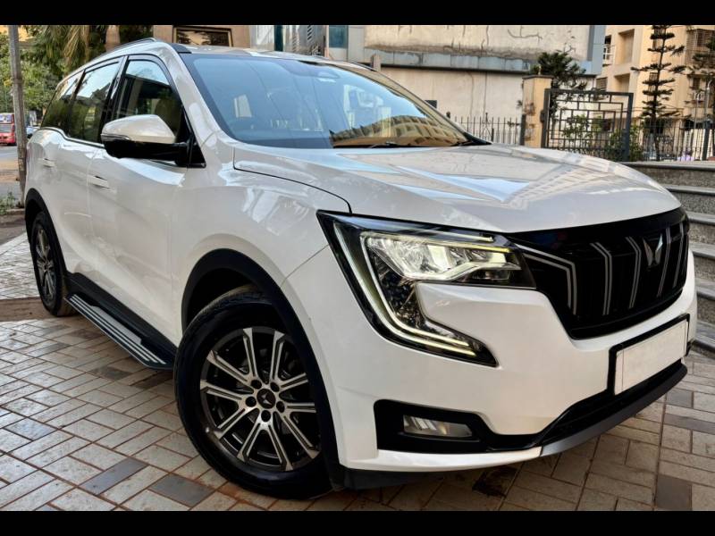 Mahindra XUV700 AX7 Luxury Pack Diesel AT AWD 7 STR