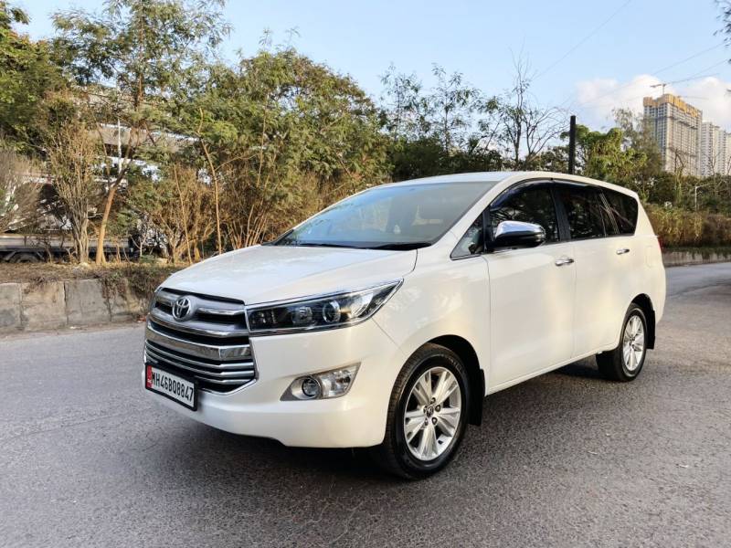 Toyota Innova Crysta 2.4 Z 7 STR
