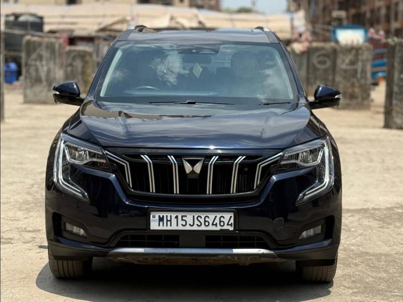 Mahindra XUV700 AX7 Luxury Pack Diesel MT 7 STR