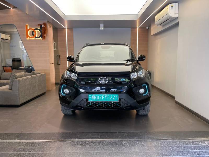 Tata Nexon EV XZ Plus LUX Dark Edition