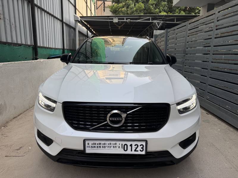 Volvo XC40 T4 R-Design