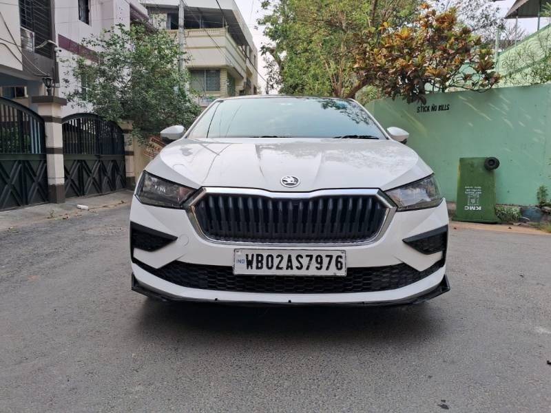 Skoda Slavia Active 1.0L TSI MT