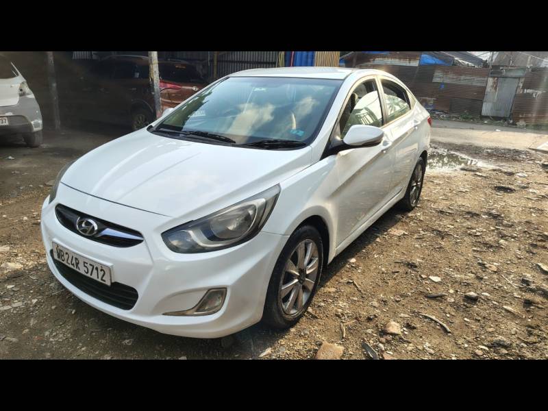 Hyundai Verna Fluidic 1.6 CRDI SX