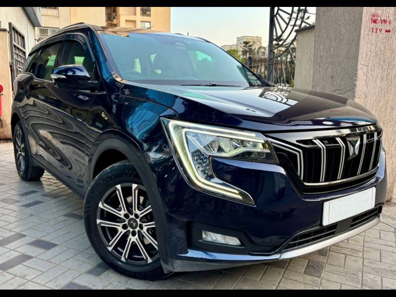 Mahindra XUV700 AX7 Luxury Pack Diesel AT 7 STR