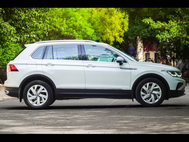 Volkswagen Tiguan Elegance 2.0 TSI DSG