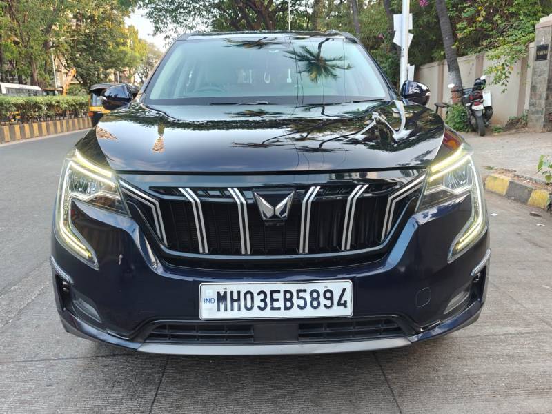 Mahindra XUV700 AX 7 Petrol AT 7 STR