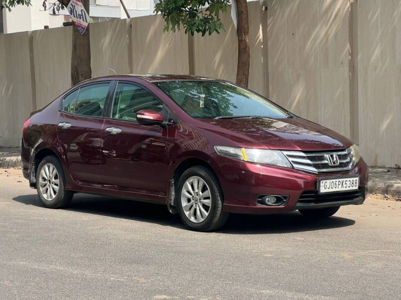 Honda City 1.5 V AT Sunroof