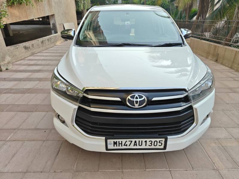 Toyota Innova Crysta GX 2.4 AT 8 STR
