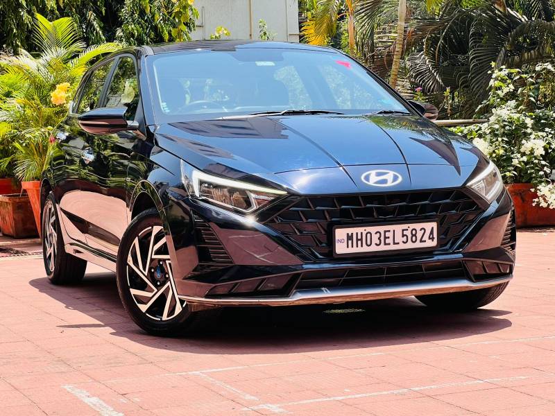 Hyundai i20 Asta (O) 1.2 IVT Dual Tone