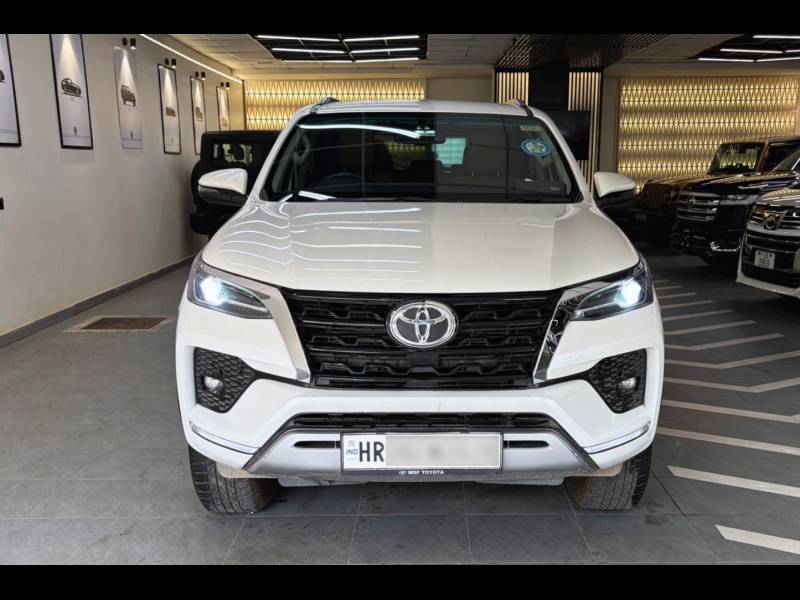 Toyota Fortuner 4x2 2WD Diesel 2.8L Turbo 6 Speed Manual
