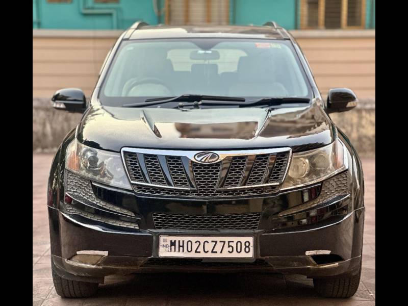 Mahindra XUV500 W8