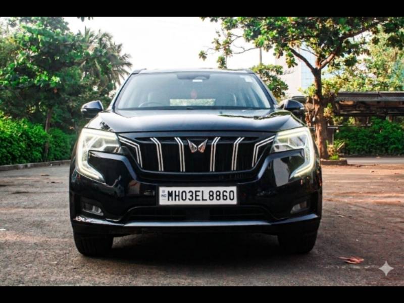 Mahindra XUV700 AX 7 Luxury Pack Petrol AT 7 STR