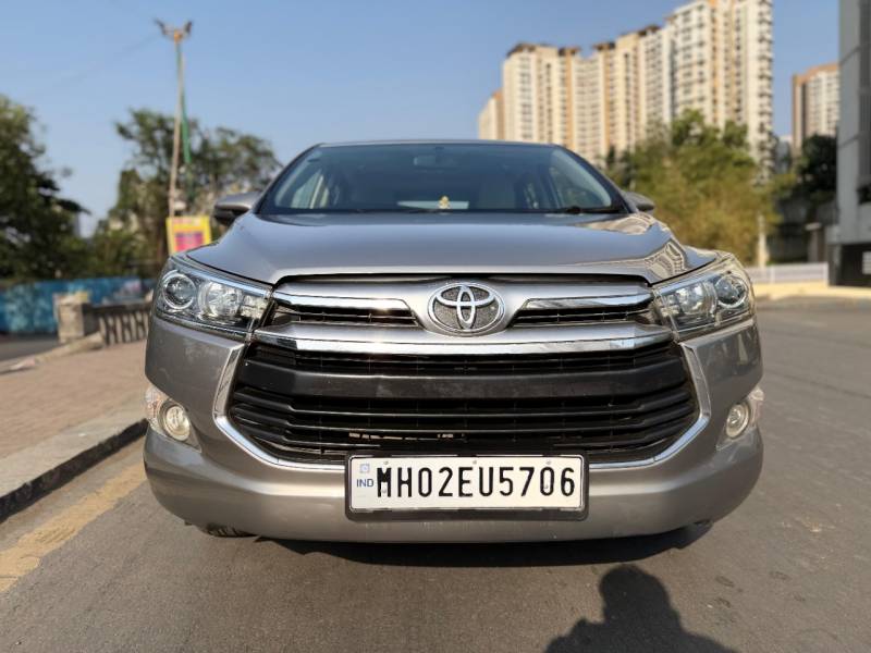 Toyota Innova Crysta 2.4 V Diesel