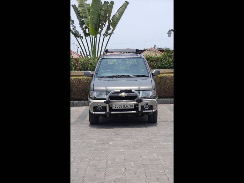 Chevrolet Tavera LT L1 7 Seater BS II