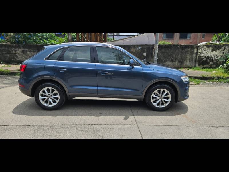 Audi Q3 35 TDI Premium Plus + Sunroof
