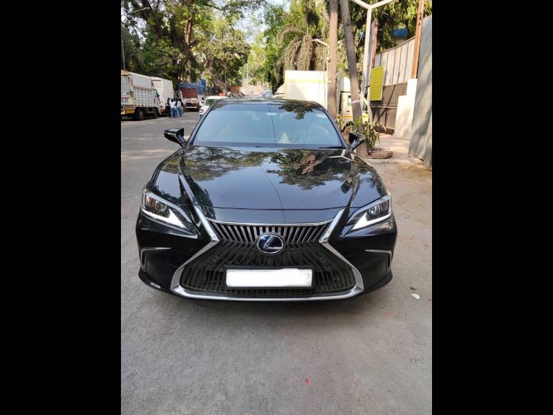 Lexus ES 300h Exquisite