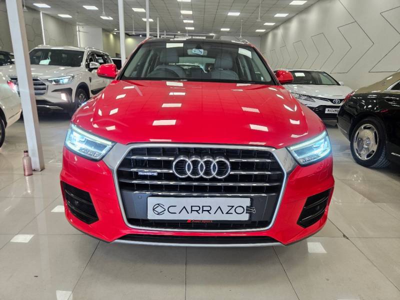 Audi Q3 35 TDI Premium + Sunroof