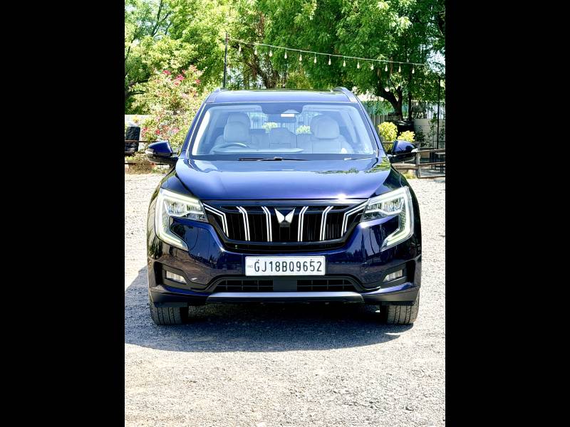 Mahindra XUV700 AX 7 Diesel AT 7 STR