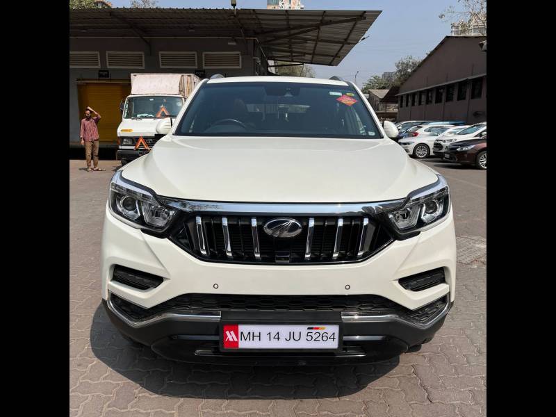 Mahindra Alturas G4 4WD AT