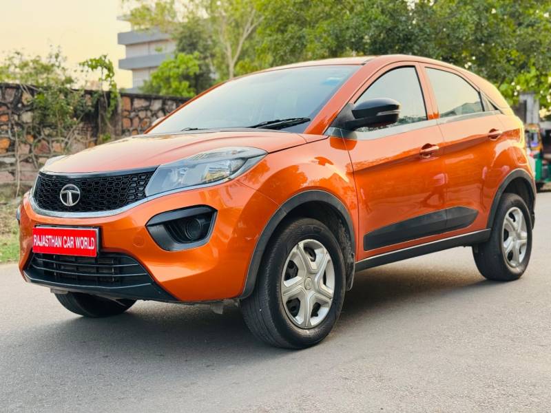 Tata Nexon XMA Petrol