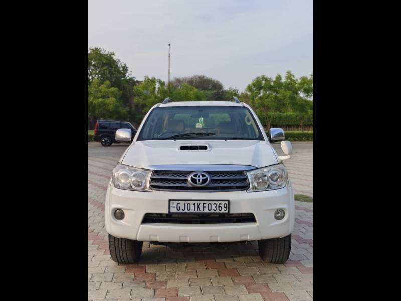 Toyota Fortuner 3.0 MT