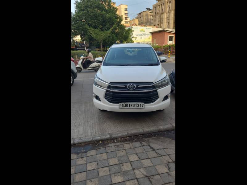 Toyota Innova Crysta 2.8 GX AT 8 STR