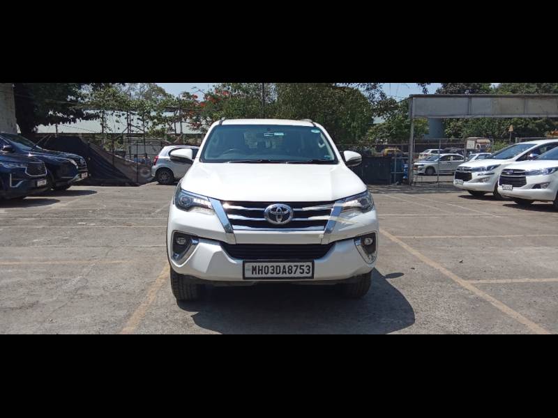 Toyota Fortuner 2.8 4x4 AT