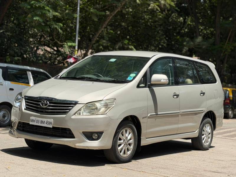 Toyota Innova 2.5 VX (Diesel) 8 STR Euro4