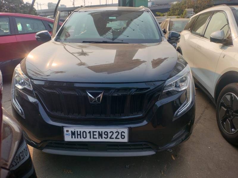 Mahindra XUV700 AX 7 Luxury Pack Diesel AT 6 STR