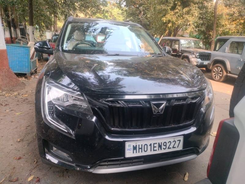 Mahindra XUV700 AX 7 Luxury Pack Petrol AT 6 STR