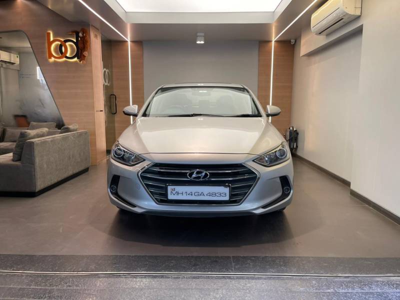 Hyundai Elantra 2.0 SX (O) AT