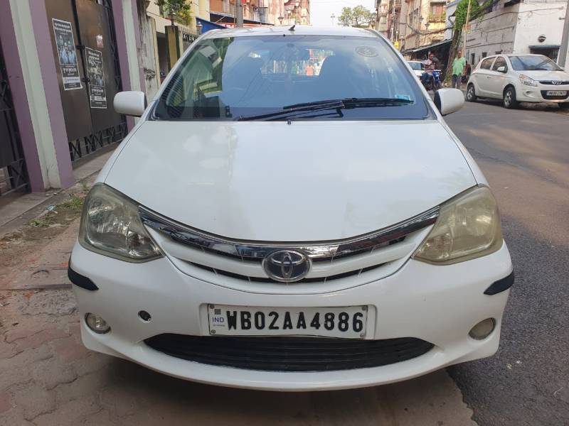 Toyota Etios Liva V