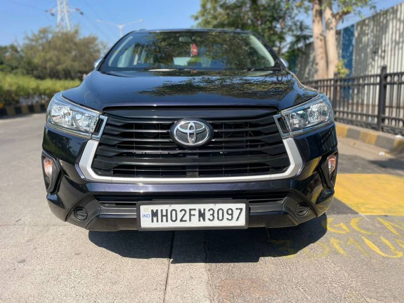 Toyota Innova Crysta GX 2.4 8 STR