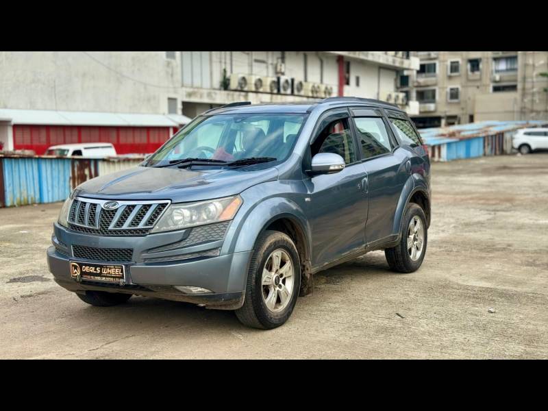 Mahindra XUV500 W8