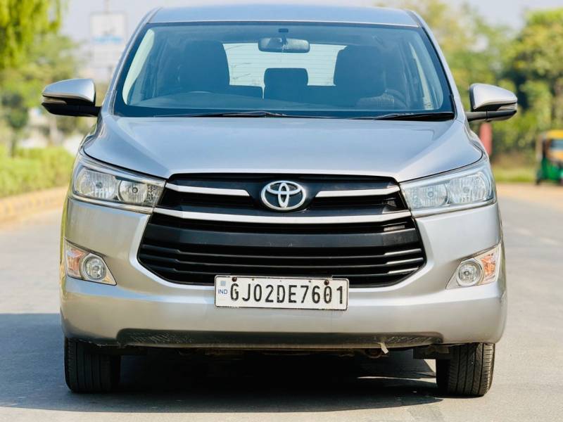 Toyota Innova Crysta 2.4 G 7 STR
