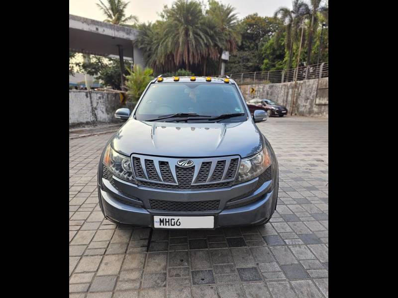 Mahindra XUV500 W8 FWD