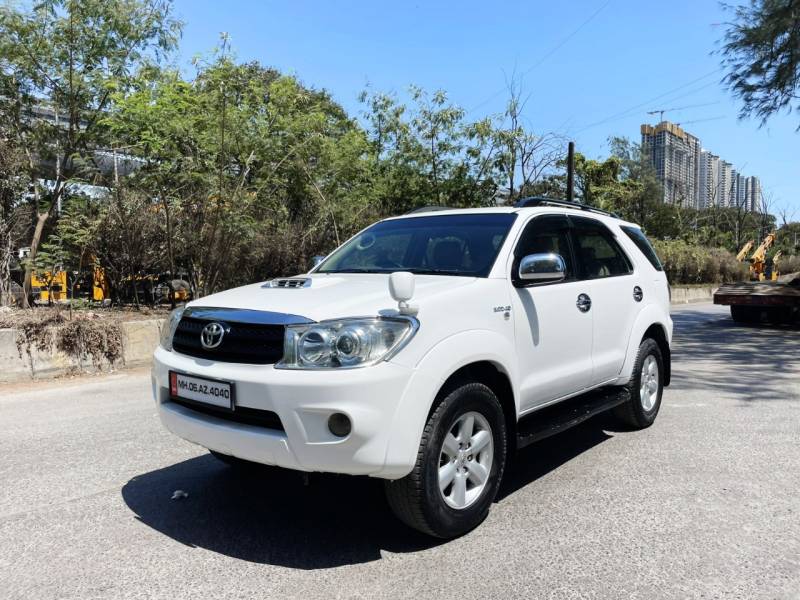 Toyota Fortuner 3.0 MT