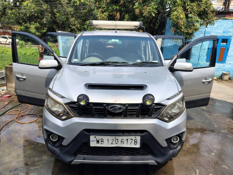 Mahindra NuvoSport N8