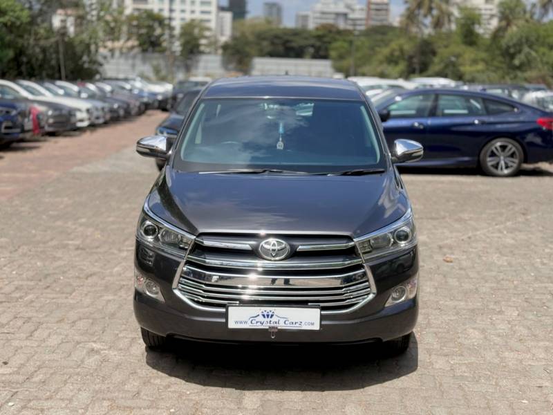 Toyota Innova Crysta 2.8 ZX AT 7 STR