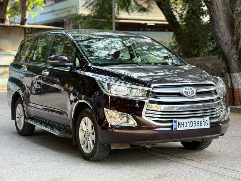 Toyota Innova Crysta 2.8 GX AT 8 STR