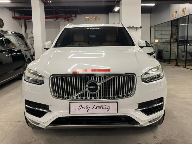 Volvo XC90 D5 AWD