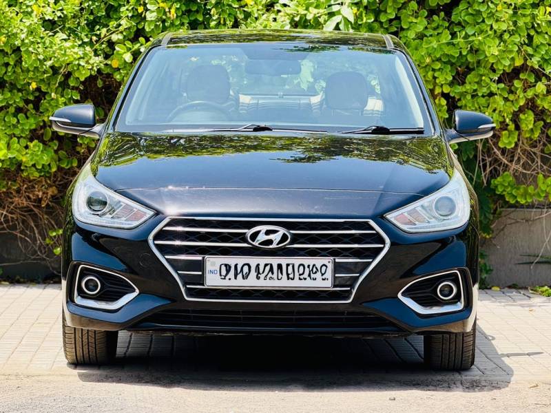 Hyundai Verna 1.6 CRDI SX