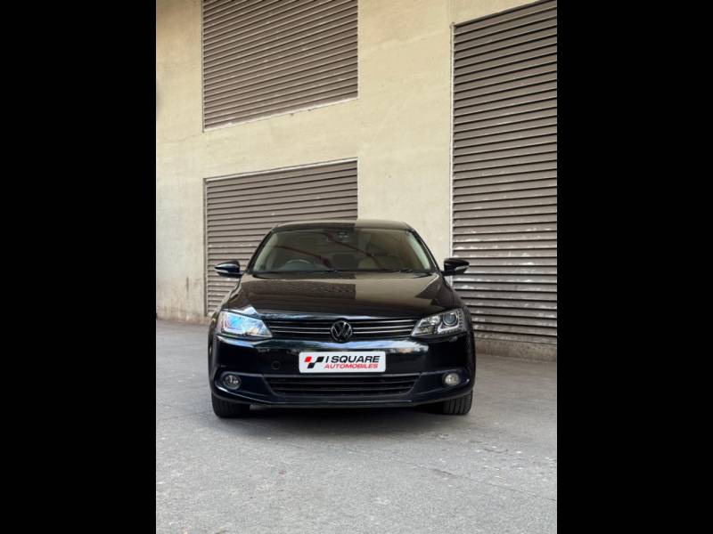 Volkswagen Jetta Highline TDI (AT)