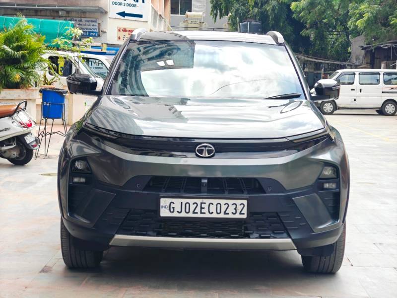 Tata Nexon Fearless Plus (S) 1.2 Petrol 6MT Dual Tone