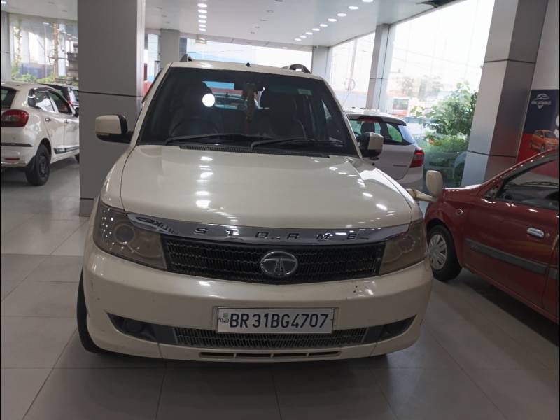 Tata Safari Storme 2.2 LX 4x2