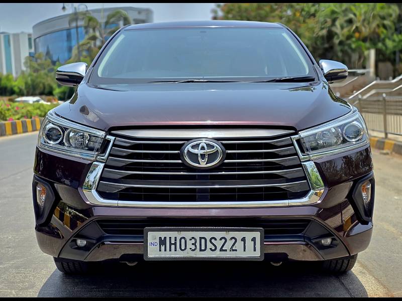 Toyota Innova Crysta 2.4 ZX AT 7 STR