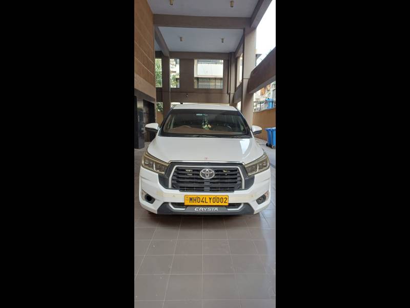 Toyota Innova Crysta GX 7 STR