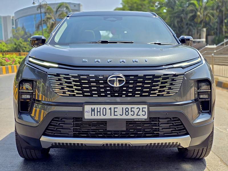 Tata Safari Accomplished Plus 6 STR Dark Edition AT