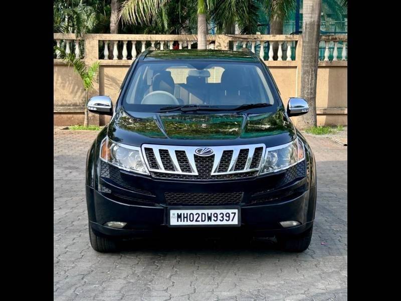 Mahindra XUV500 W6