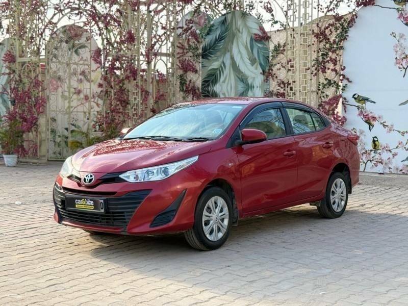 Toyota Yaris J CVT